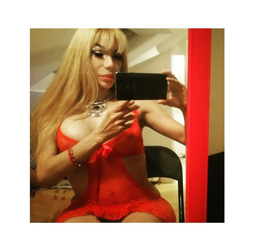 Veronica trans sur Angers